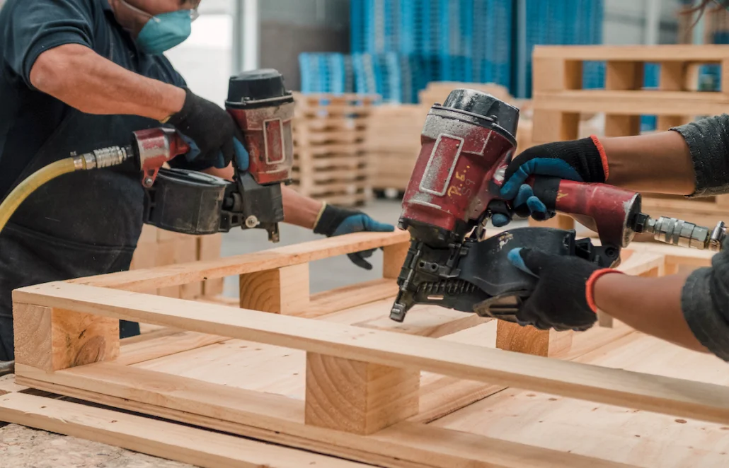 Fabricación de tarimas de madera personalizadas 